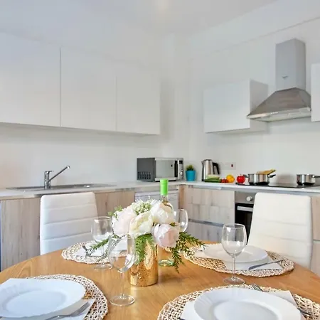 Hydria Apartment *